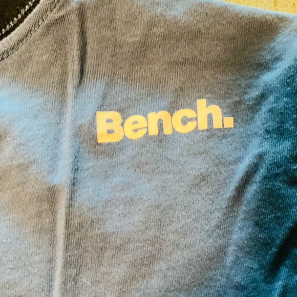 Bench - Picture 3 of 4